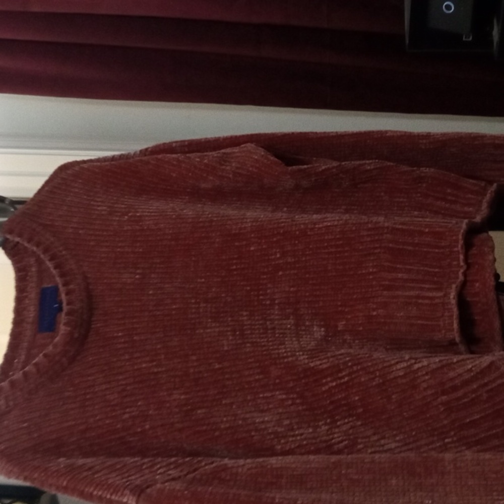 Aeropostale rose sweater
